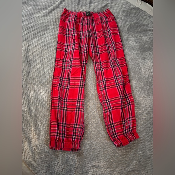 Women’s Victoria Secret Pink and Red Plaid Pajama Set Size Small - Picture 5 of 9